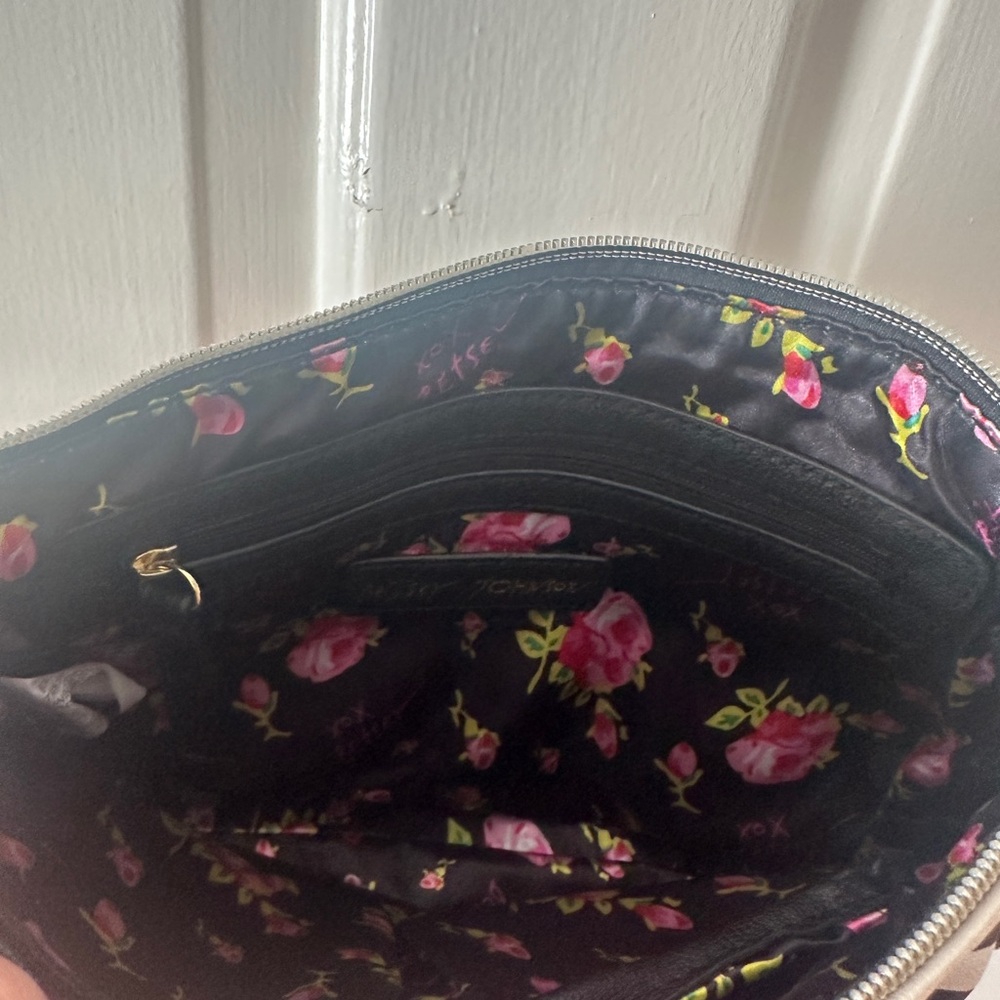 Betsey Johnson purse - Picture 3 of 3